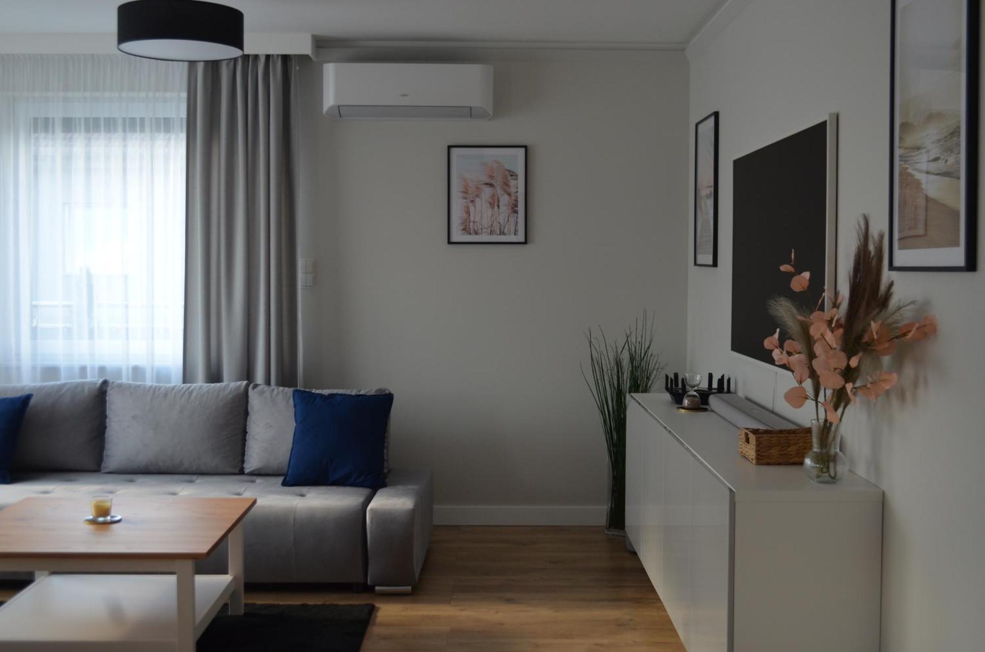 Apartment Break